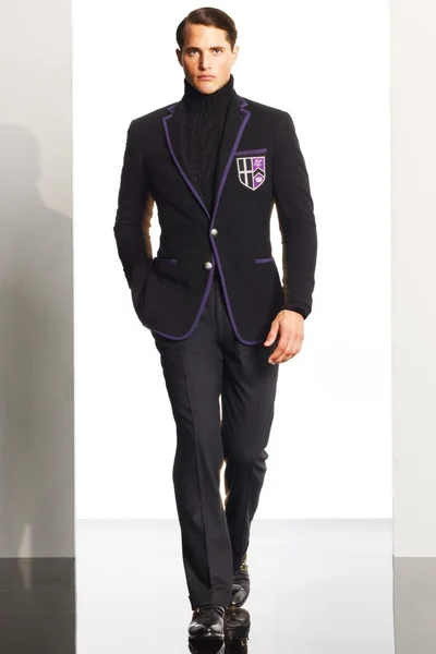 Look 15